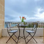Rare 1br In Valletta's Heart By Beyond Air