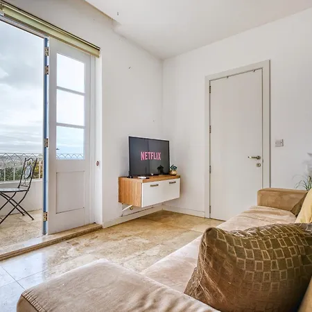 Rare 1br In Valletta's Heart By Beyond Air Apartmán *