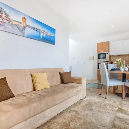 Apartamento Rare 1br In Valletta's Heart By Beyond Air