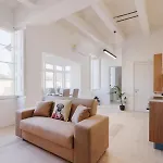 Rare 1br In Valletta's Heart By Beyond Air