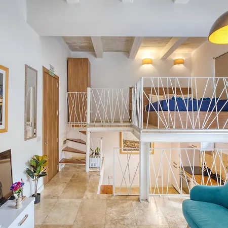 Rare 1br In Valletta's Heart By Beyond Air