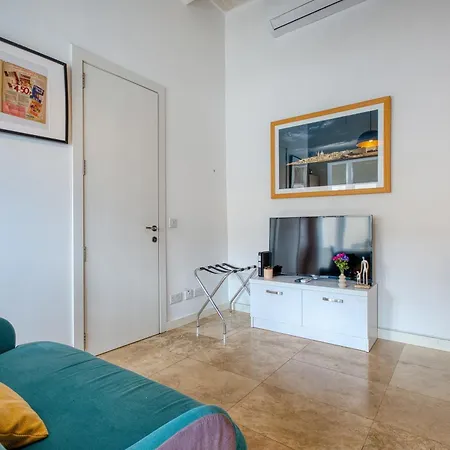 Rare 1br In Valletta's Heart By Beyond Air * Valletta