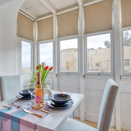 Rare 1br In Valletta's Heart By Beyond Air