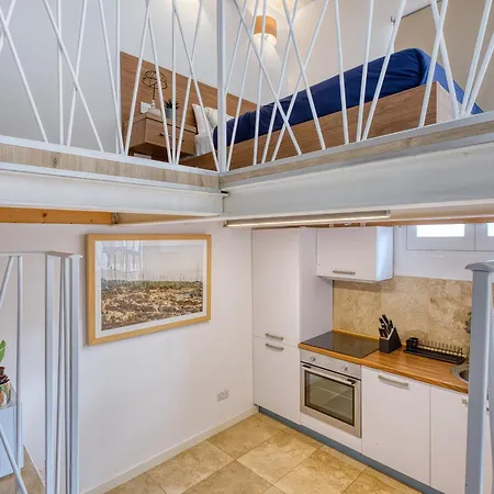 Rare 1br In Valletta's Heart By Beyond Air Apartament
