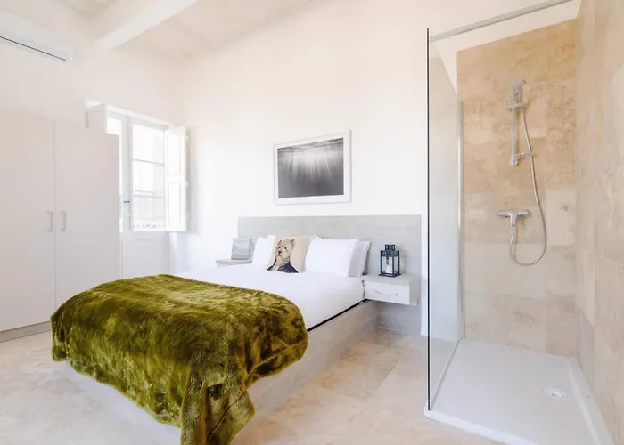 Apartament Rare 1br In Valletta's Heart By Beyond Air Valletta