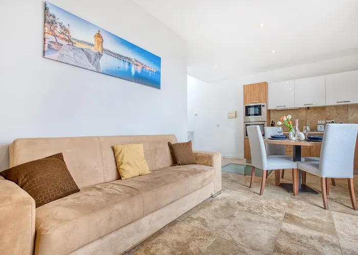 Apartamento Rare 1br In Valletta's Heart By Beyond Air