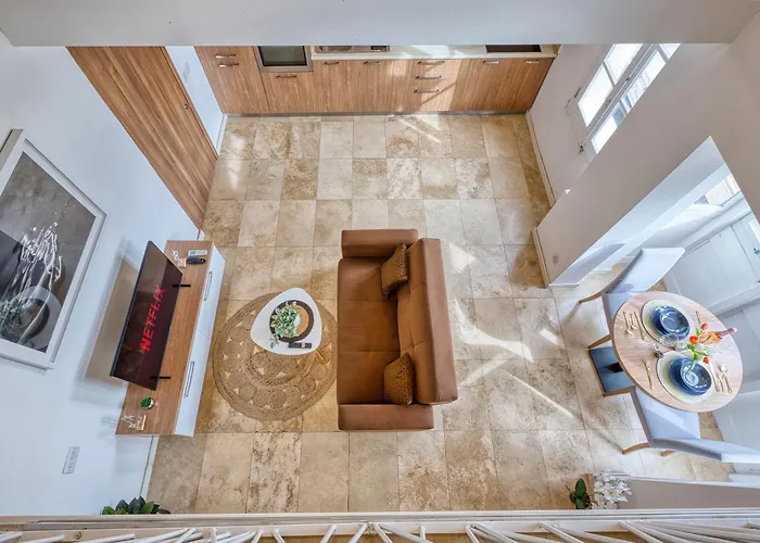 Apartament Rare 1br In Valletta's Heart By Beyond Air *