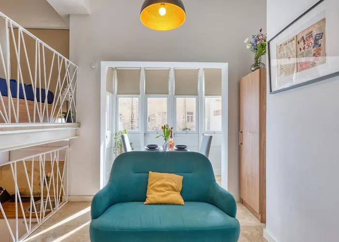 Rare 1br In Valletta's Heart By Beyond Air * La Valeta