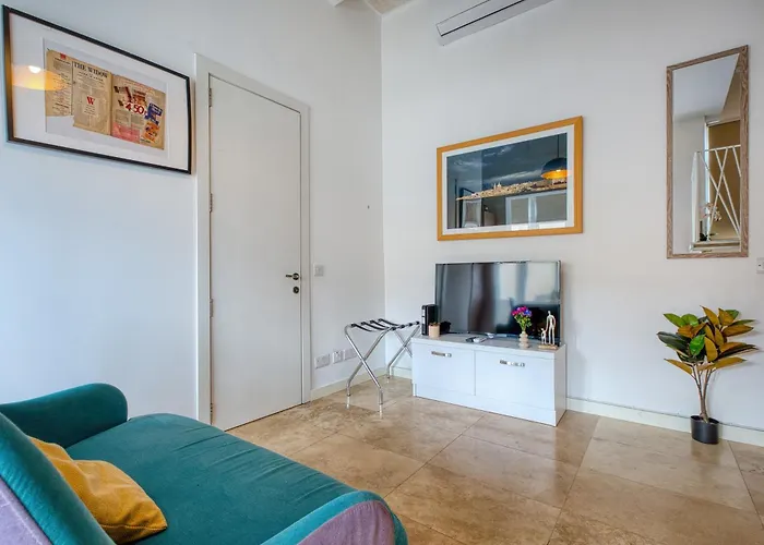 Rare 1br In Valletta's Heart By Beyond Air * La Valeta