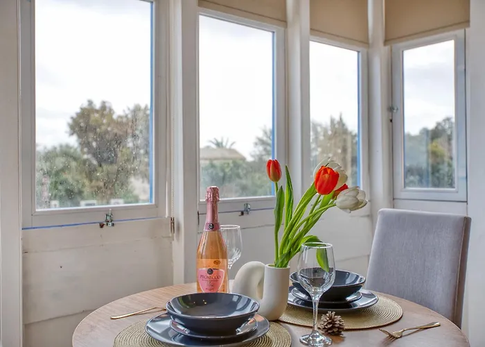 Apartament Rare 1br In Valletta's Heart By Beyond Air Valletta