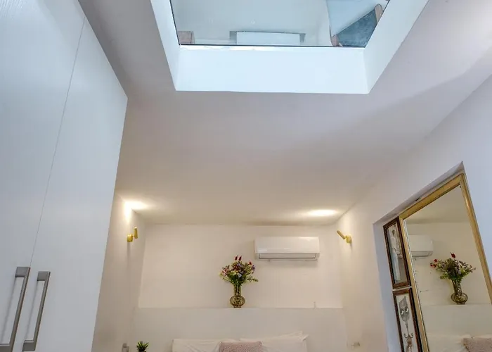 Rare 1br In Valletta's Heart By Beyond Air Valletta