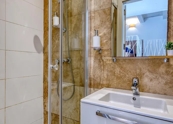 Apartamento Rare 1br In Valletta's Heart By Beyond Air *